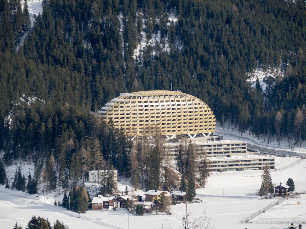Der US-Präsident wird im Intercontinental in Davos übernachten. (Foto: AdobeStock/Tomas Hajek)