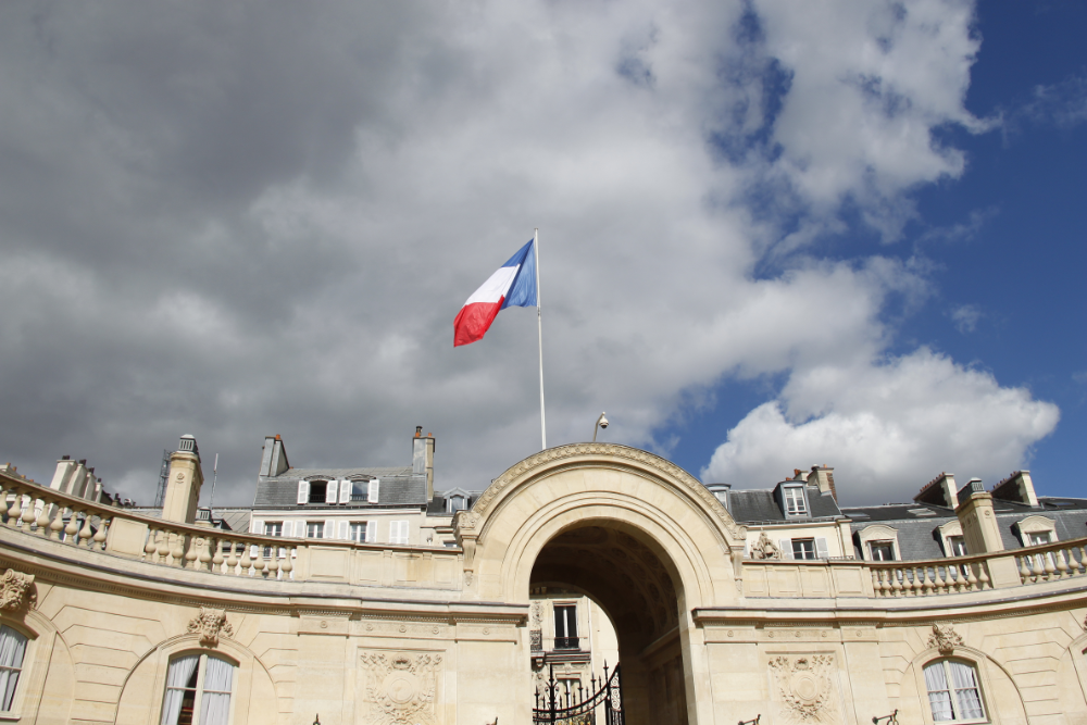 Am 24. April entscheidet sich, wer in den Palais de l'Élysée einziehen wird. (Foto: AdobeStock/Atlantis)