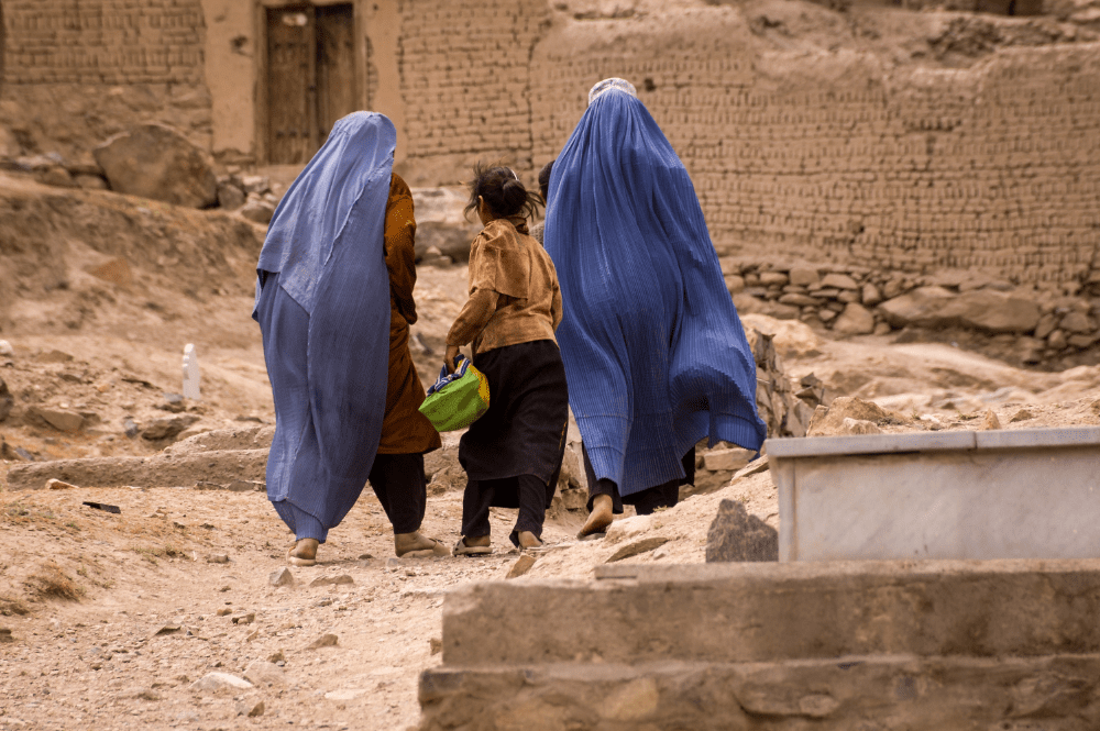Viele afghanische Frauen befürchten nach dem Sieg der Taliban, von ihnen versklavt zu werden. (Foto: AdobeStock/timsimages.uk)